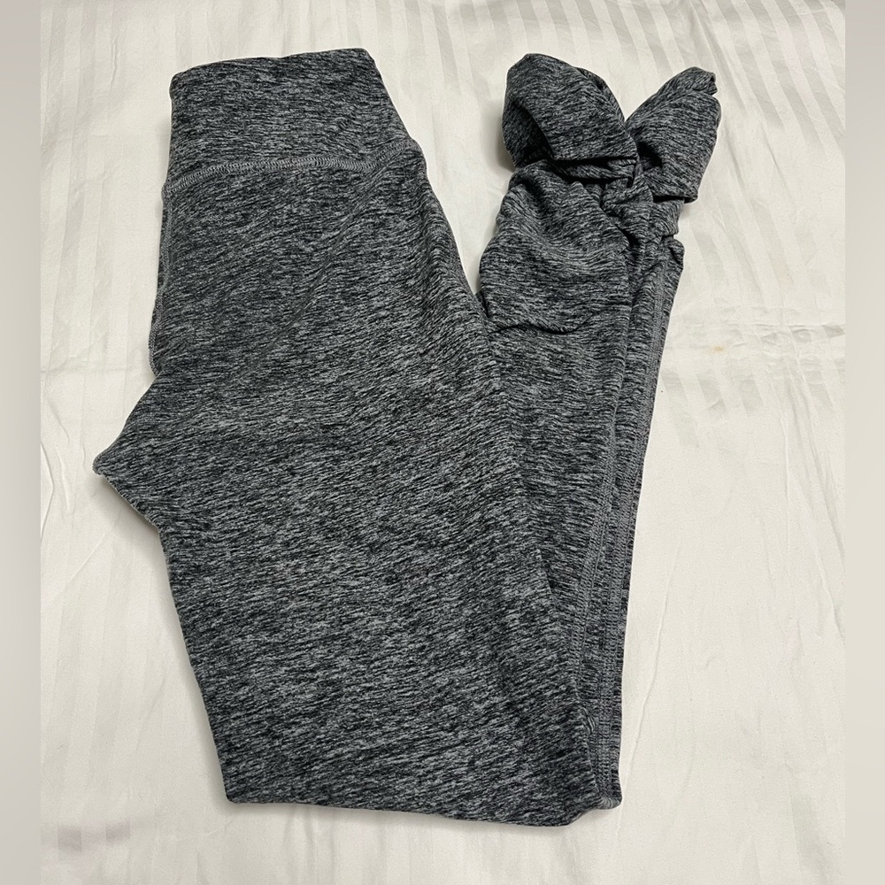 Beyond yoga heather gray rouched bottom legging S